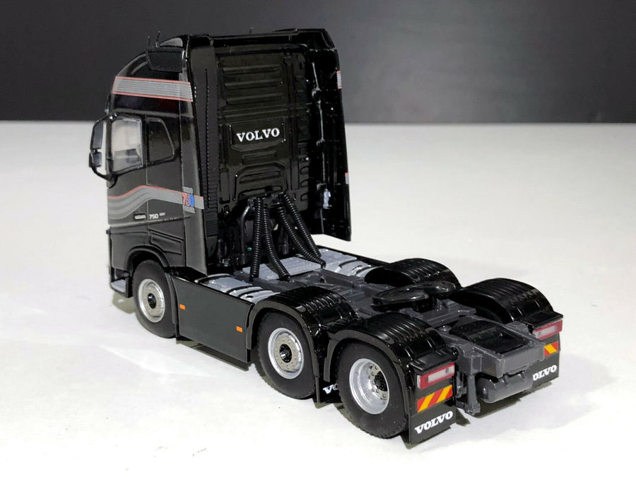 04-2050 Tracto Camión Volvo FH16 Globetrotter Escala 1:50 - KATZER