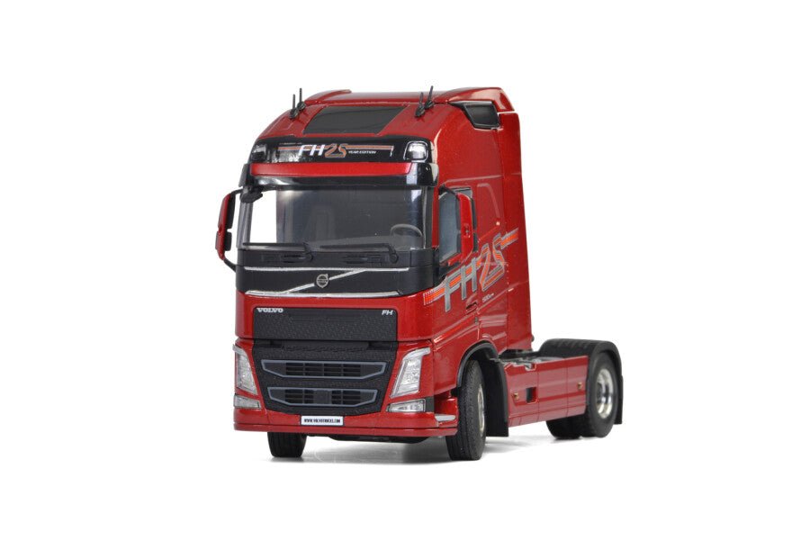 04-2068 Tracto Camión Volvo FH4 Especial Edición 25 Años Escala 1:50 (Modelo Descontinuado) - KATZER