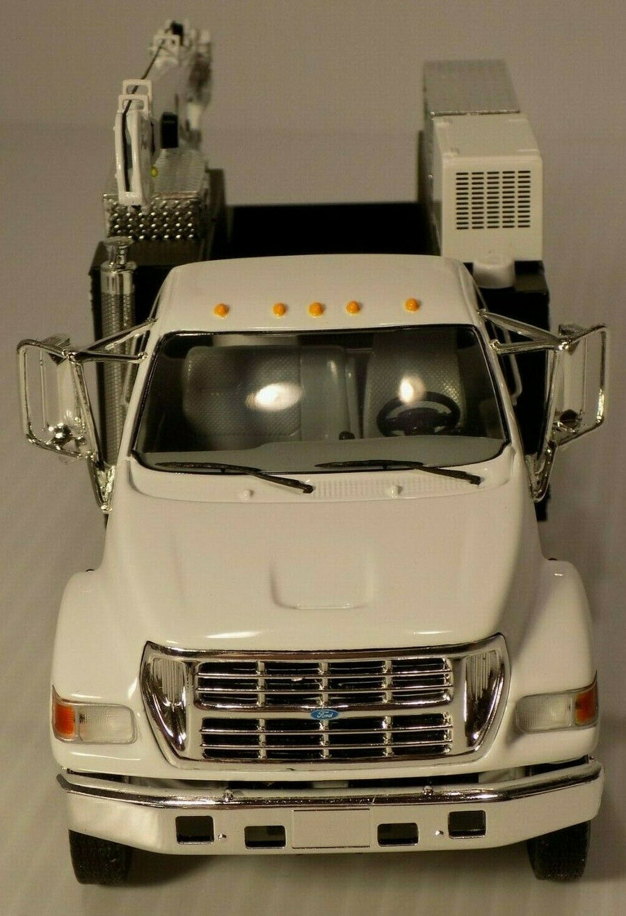 10-4107 Camión De Servicio Ford F-650 Escala 1:34 - KATZER