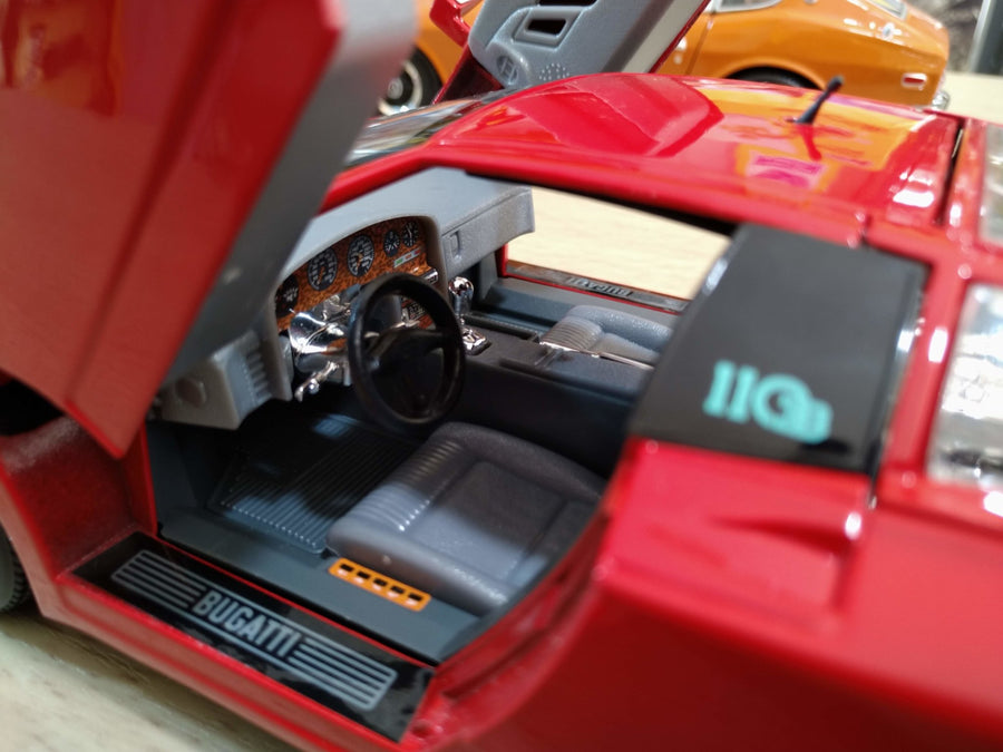 18-12023 Bugatti EB 110 Escala 1:18 - KATZER