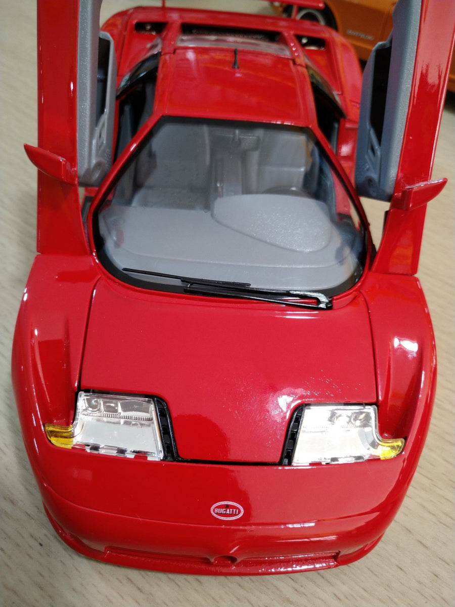 18-12023 Bugatti EB 110 Escala 1:18 - KATZER