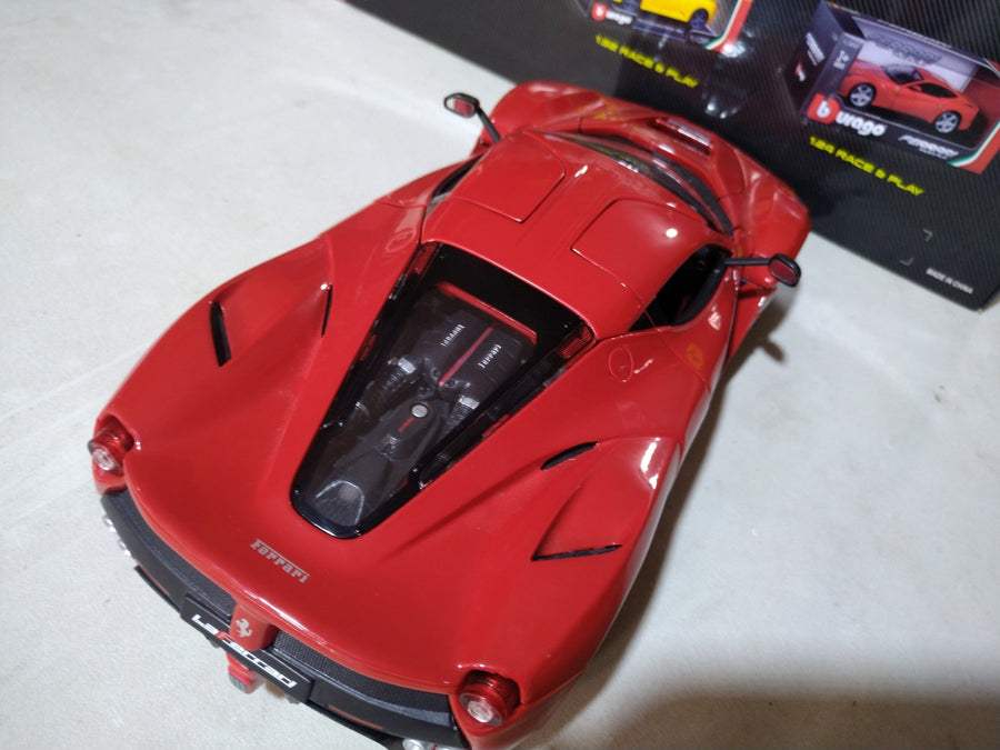 18-16001 Ferrari Race & Play Escala 1:18 - KATZER