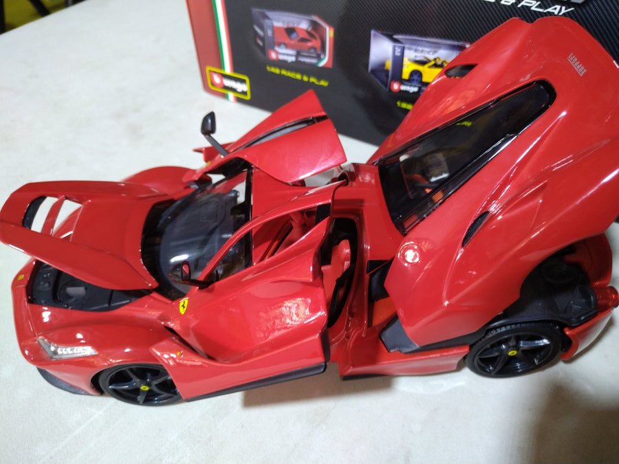 18-16001 Ferrari Race & Play Escala 1:18 - KATZER