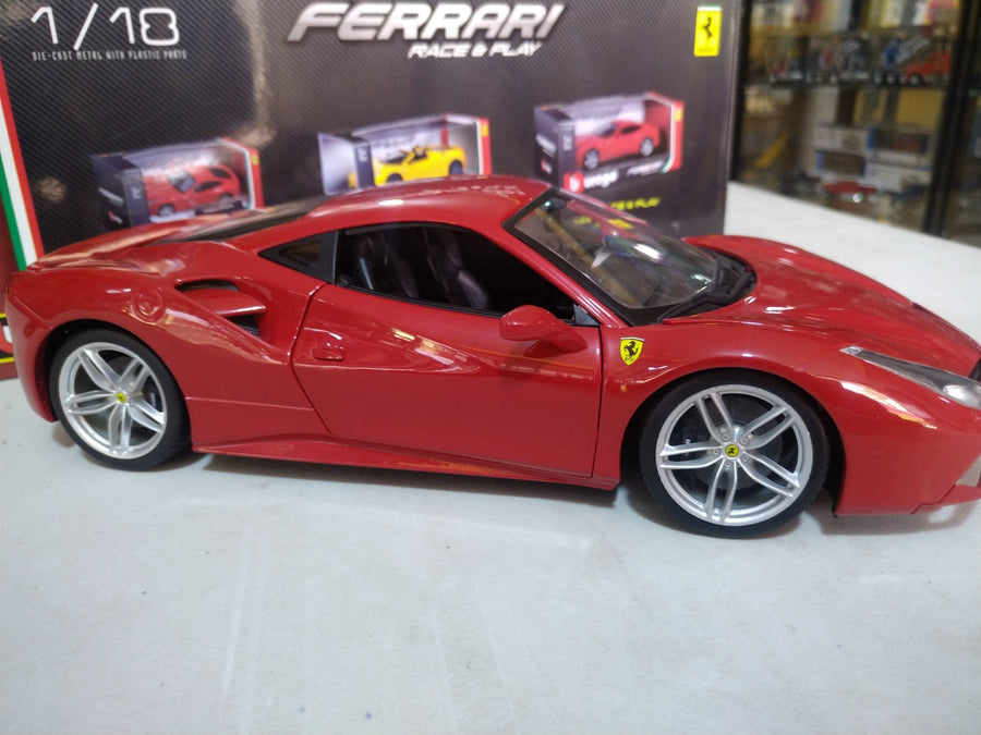 18-16008 Ferrari 488 GTB Escala 1:18 - KATZER