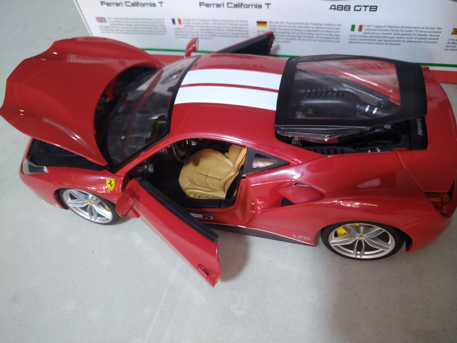 18-76102 Ferrari 488 GTB Escala 1:18 - KATZER