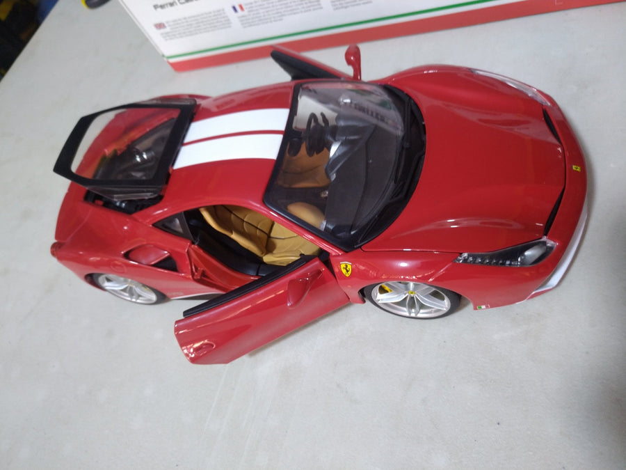 18-76102 Ferrari 488 GTB Escala 1:18 - KATZER