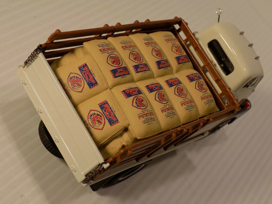 19-4110 Camión GMC 1952 K & B Potato Farms Escala 1:34 - KATZER