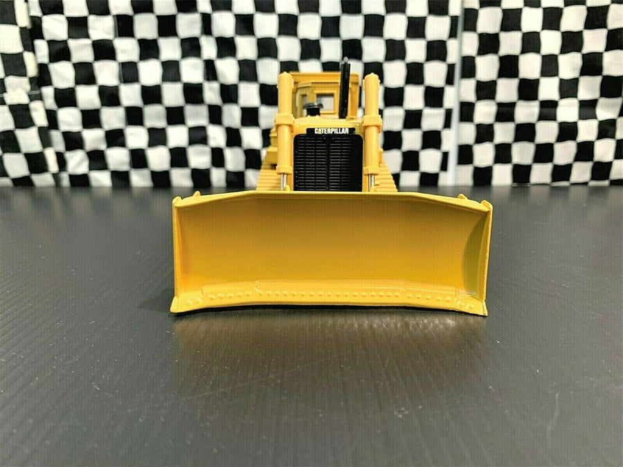 2436 Tractor De Orugas Caterpillar D10N Escala 1:50 (Modelo Descontinuado) - KATZER