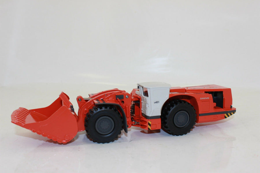 2441-02 Cargador de Bajo Perfil Sandvik LH621 Escala 1:50 (Modelo Descontinuado) - KATZER