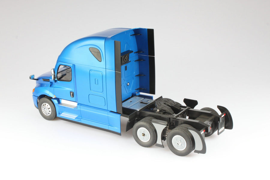 27006 Tracto Camión Freightliner Cascadia Control Remoto Escala 1:16 - KATZER