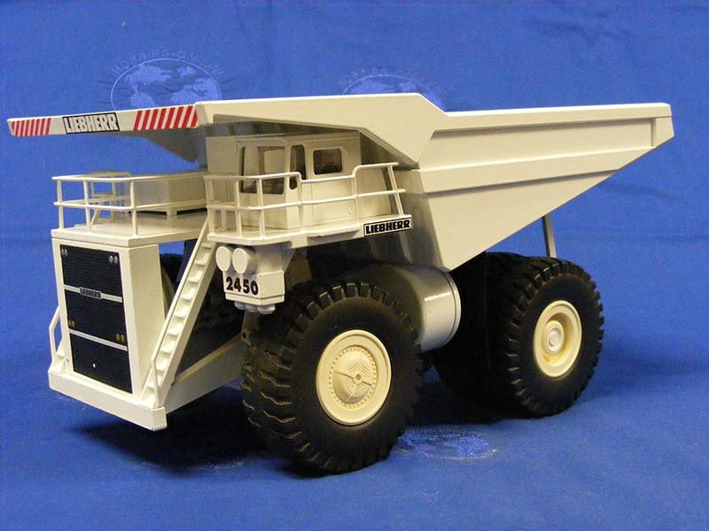 2724 Camión Minero Liebherr KL2450 Escala 1:50 (Modelo Descontinuado) - KATZER