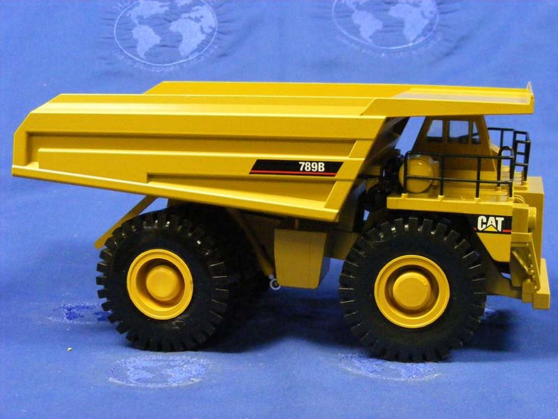 2726-01 Camión Minero Caterpillar 789B Escala 1:50 (Modelo Descontinuado) - KATZER