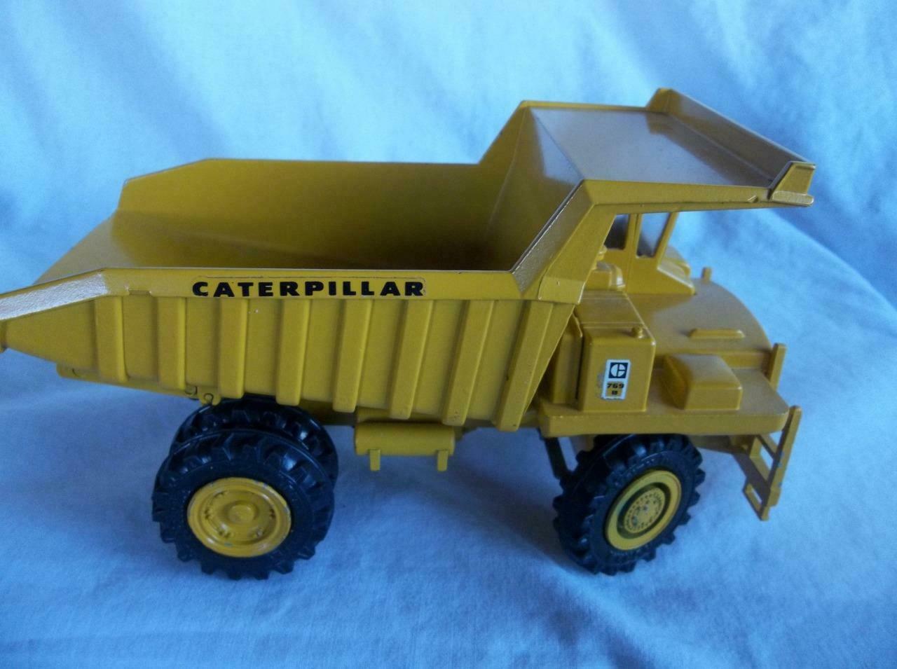 276 Camión Minero Caterpillar 769B Escala 1:50 (Modelo Descontinuado) - KATZER