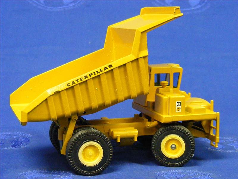 276 Camión Minero Caterpillar 769B Escala 1:50 (Modelo Descontinuado) - KATZER
