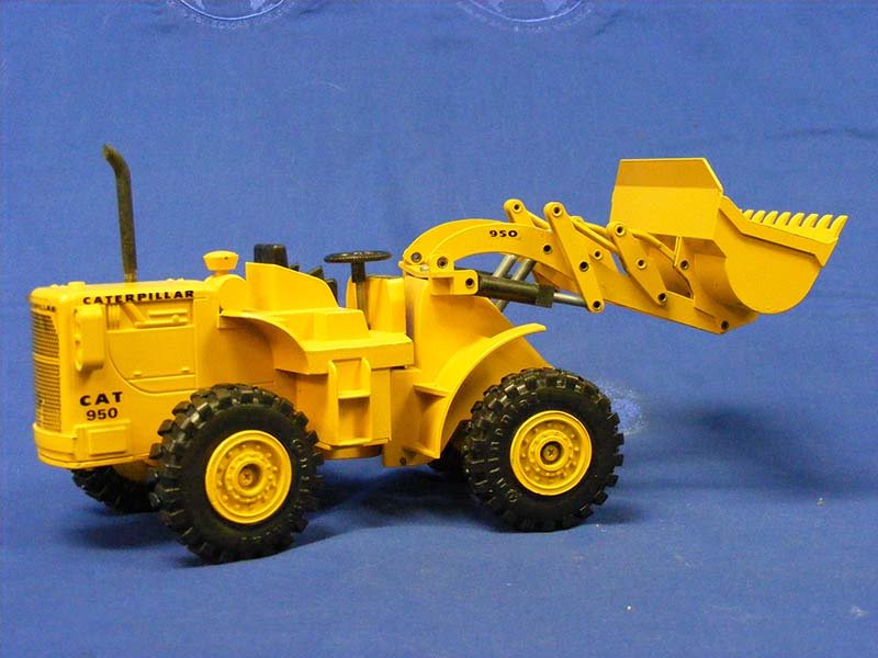 2841 Cargador De Ruedas Caterpillar 950 Escala 1:25 (Modelo Descontinuado) - KATZER