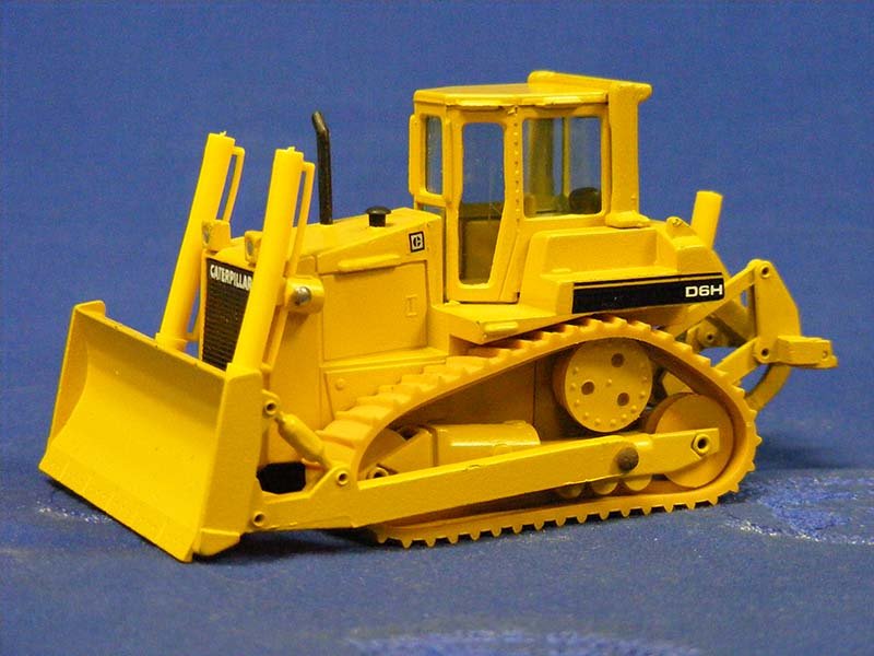 2851-1C Tractor De Orugas Caterpillar D6H Escala 1:50 (Modelo Descontinuado) - KATZER