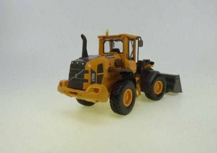 300023 Cargador De Ruedas Volvo L90G Escala 1:50 (Modelo Descontinuado) - KATZER