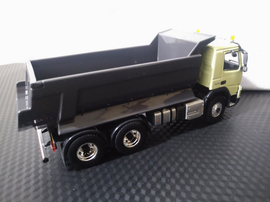 300041 Volquete Volvo FMX 6x4 Escala 1:50 (Modelo Descontinuado) - KATZER