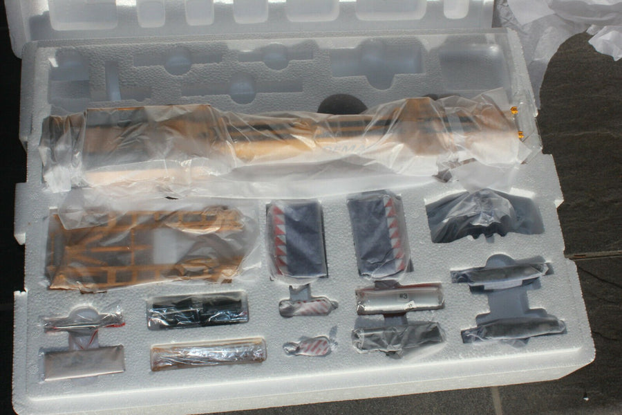 31-0141 Grúa Hidráulica Móvil Demag AC700-9 Escala 1:50 (PRE-VENTA) - KATZER