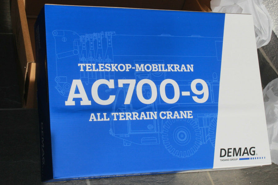 31-0141 Grúa Hidráulica Móvil Demag AC700-9 Escala 1:50 (PRE-VENTA) - KATZER