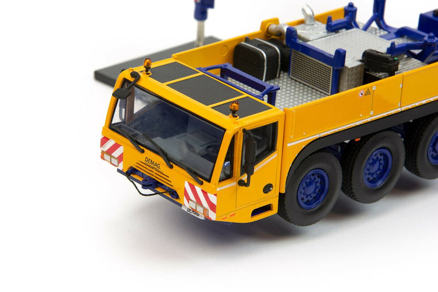 31-0141 Grúa Hidráulica Móvil Demag AC700-9 Escala 1:50 (PRE-VENTA) - KATZER