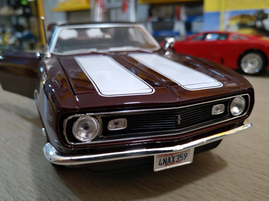 31685 Chevrolet Camaro Z/28 Año 1968 Escala 1:18 (Maisto Special Edition) - KATZER