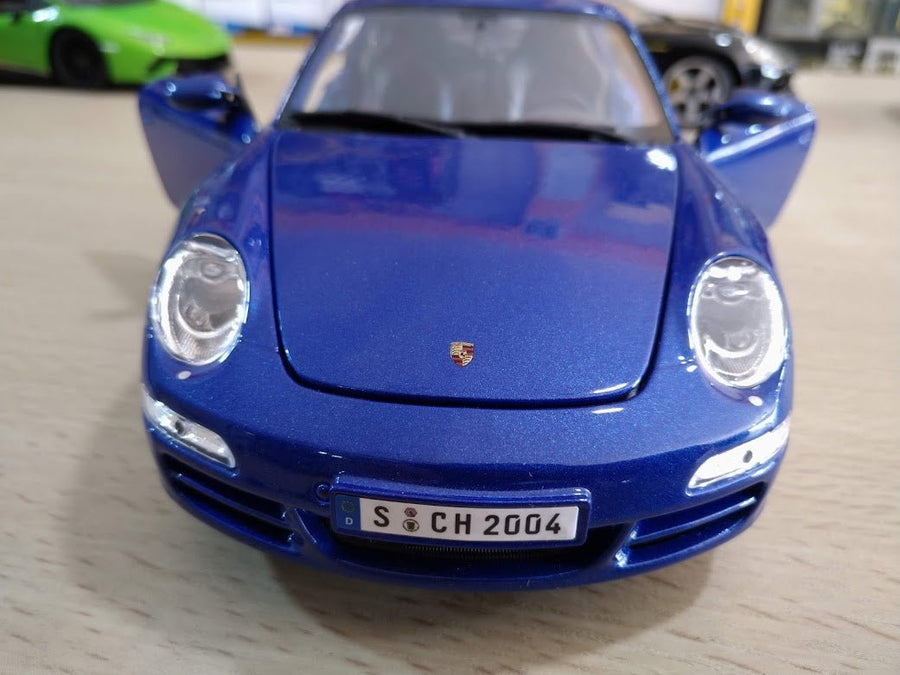 31692 Porsche 911 Carrera S Maisto Escala 1:18 - KATZER