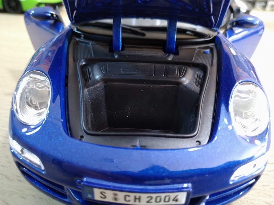 31692 Porsche 911 Carrera S Maisto Escala 1:18 - KATZER