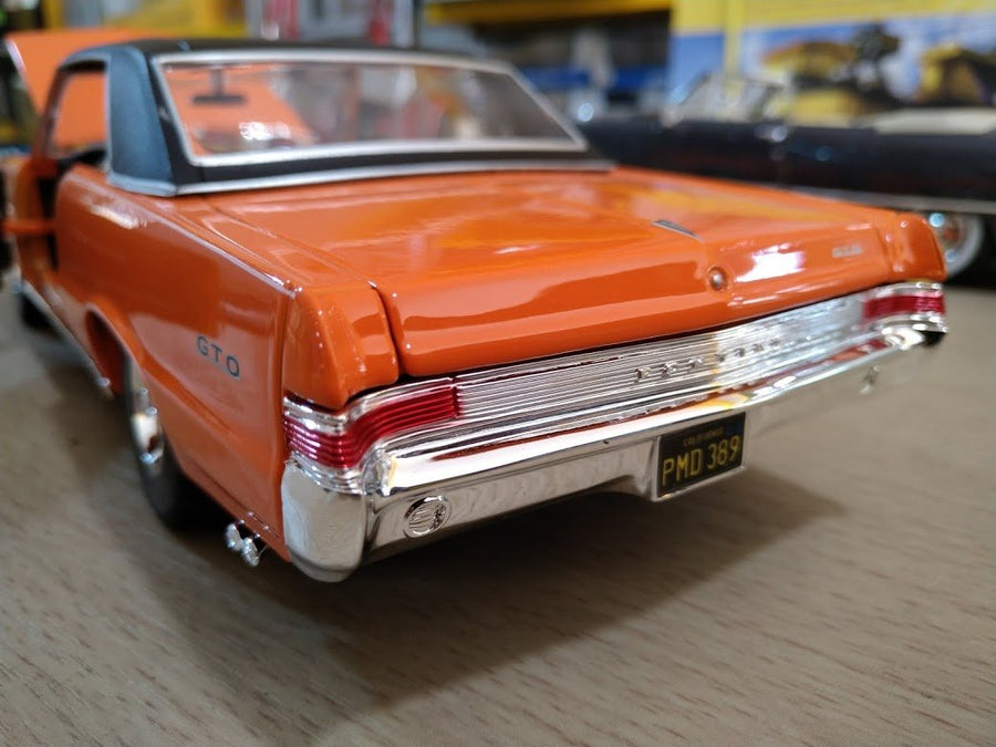 31885 Pontiac GTO Año 1965 Escala 1:18 (Maisto Special Edition) - KATZER