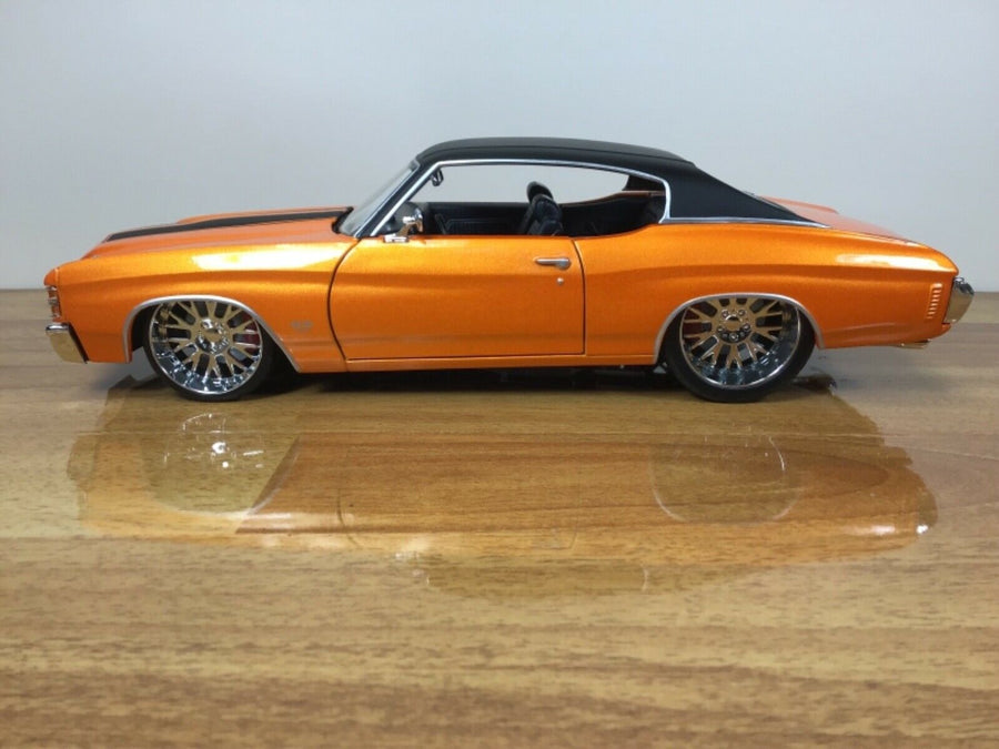 31890 Chevrolet Chevelle SS 454 Año 1971 Escala 1:18 - KATZER