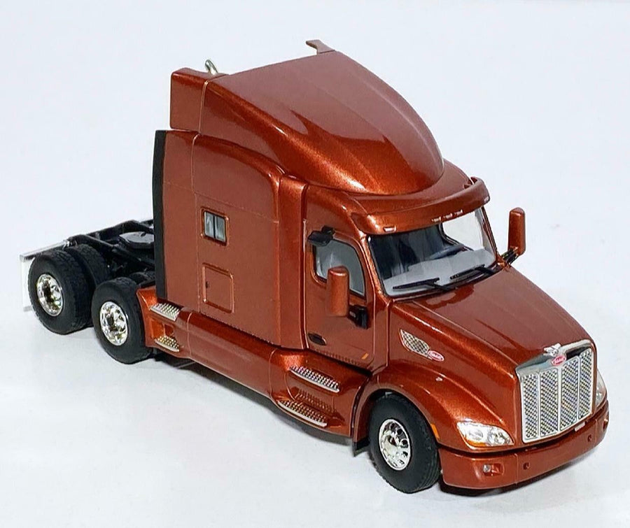 33-2024 Tracto Camión Peterbilt 579 Escala 1:50 - KATZER