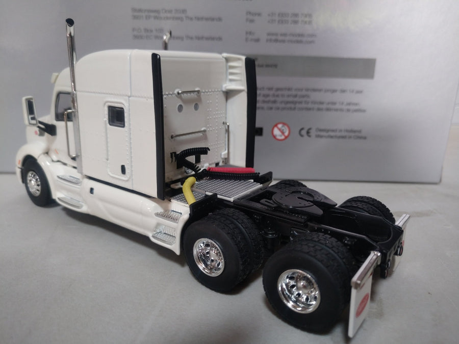33-2025 Tracto Camión Peterbilt 579 Blanco Escala 1:50 - KATZER
