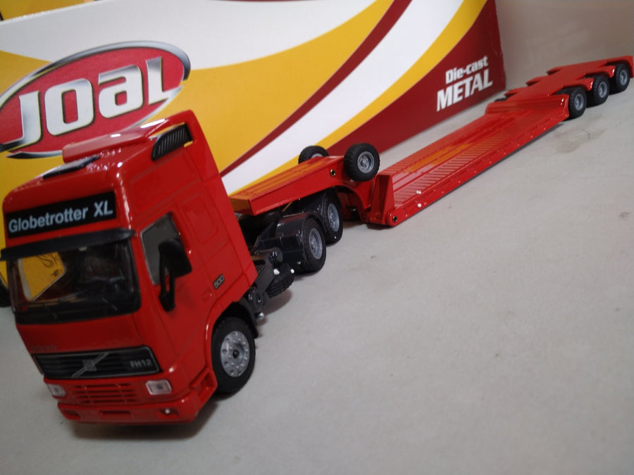 332X Cama Baja Volvo FH16 Globetrotter Escala 1:50 (Modelo Descontinuado) - KATZER