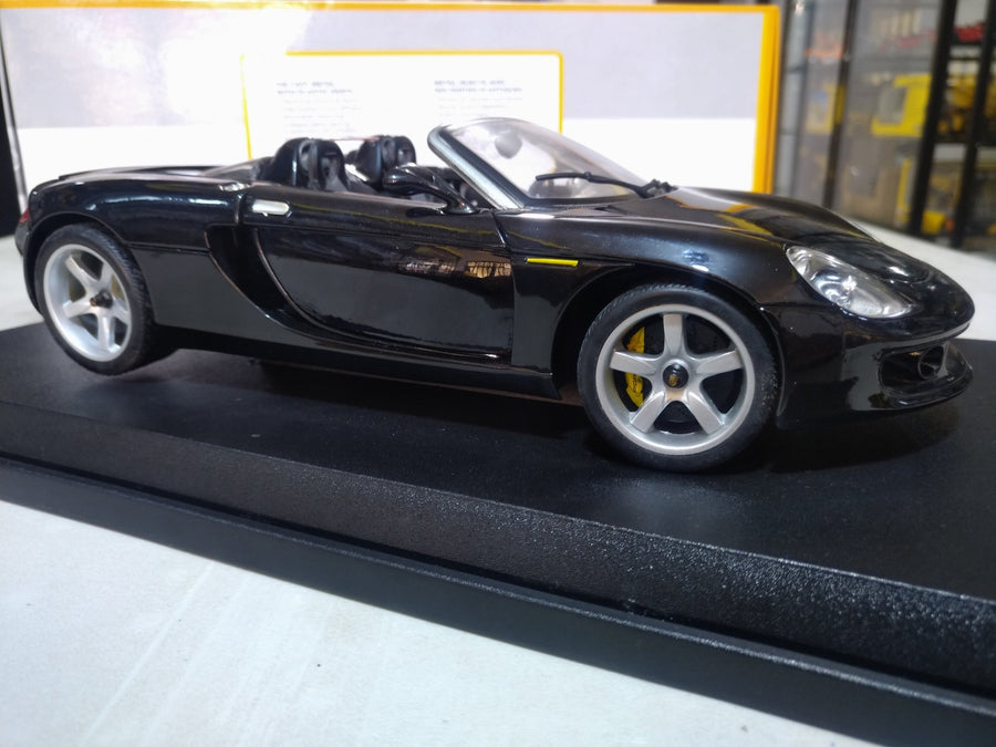 36622 Porsche Carrera GT Escala 1:18 (Maisto Premiere Edition) - KATZER