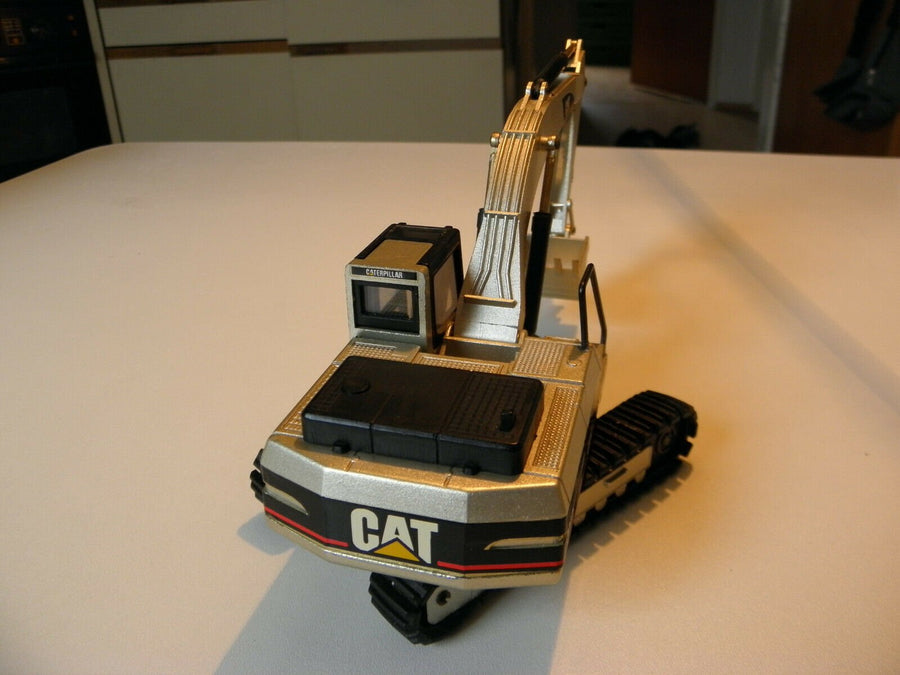 367 Excavadora Caterpillar 325BL NZG Escala 1:50 - KATZER