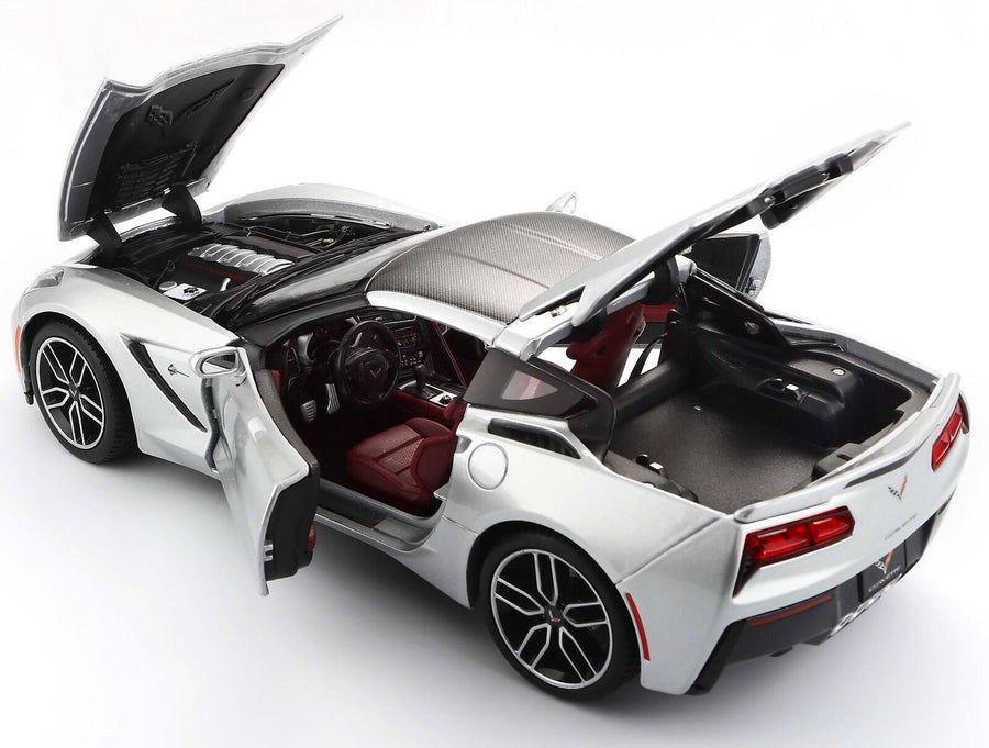 38132 Corvette Stingray Z51 Año 2014 Escala 1:18 - KATZER