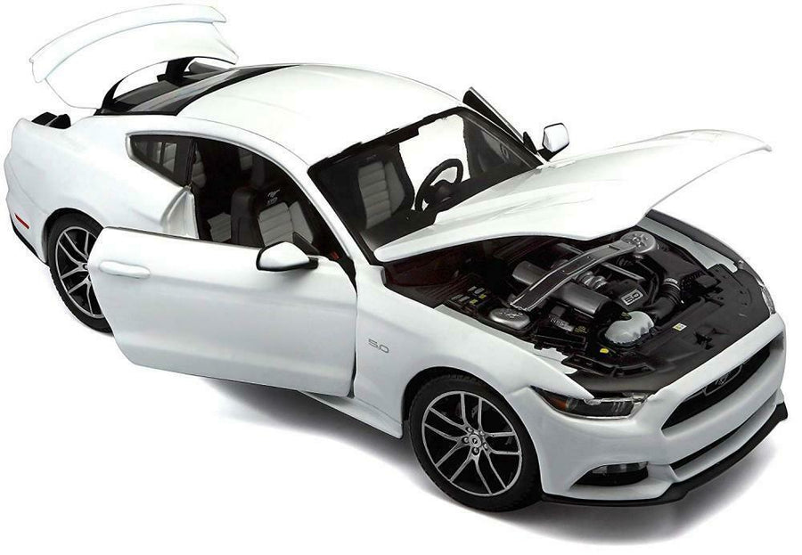 38133 Ford Mustang GT Año 2015 Escala 1:18 - KATZER