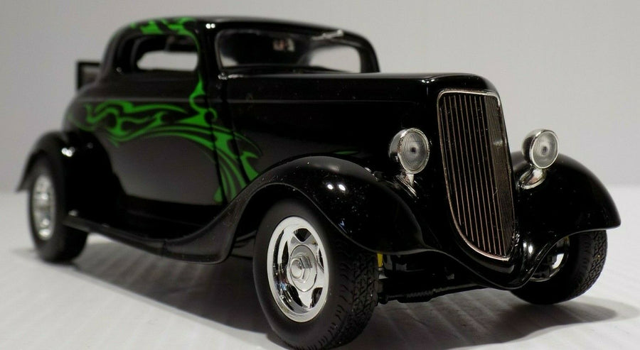 40-0382 Auto Ford Coupe 1934 Escala 1:25 - KATZER