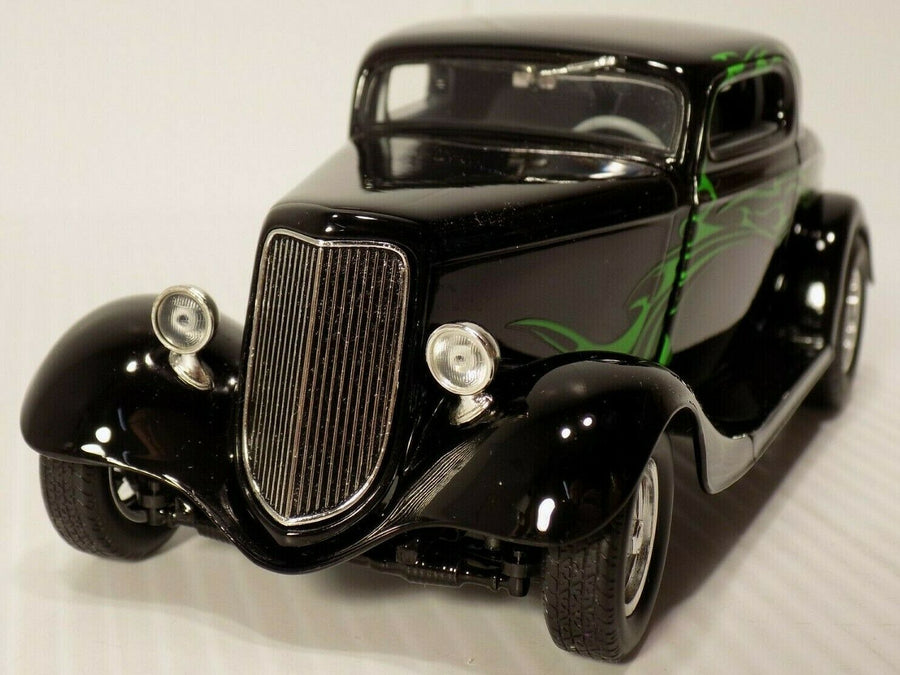 40-0382 Auto Ford Coupe 1934 Escala 1:25 - KATZER