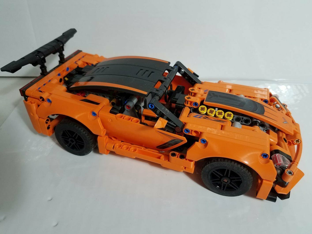 42093 LEGO Technic Chevrolet Corvette ZR1 (579 Piezas) - KATZER
