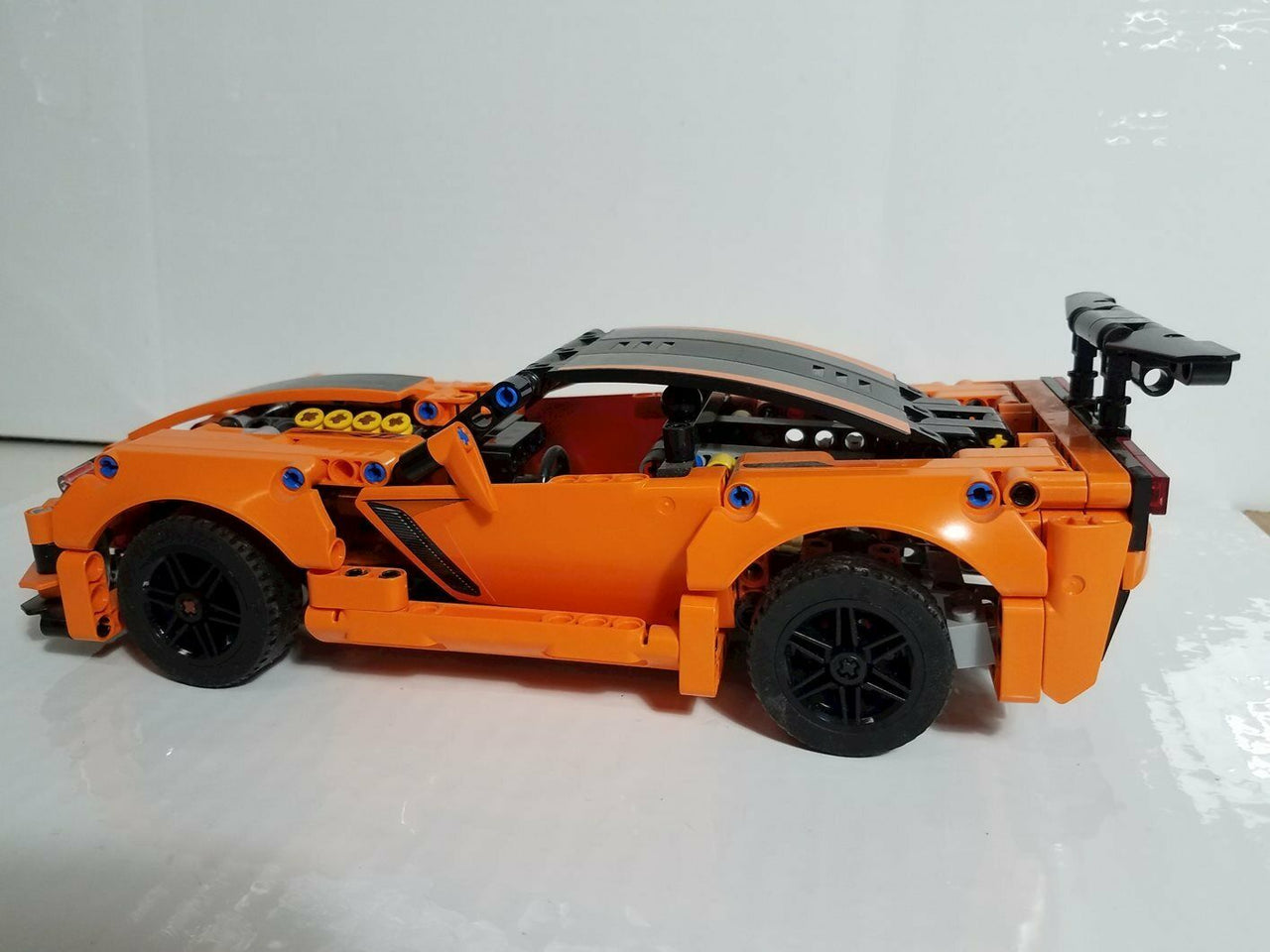 42093 LEGO Technic Chevrolet Corvette ZR1 (579 Piezas) - KATZER