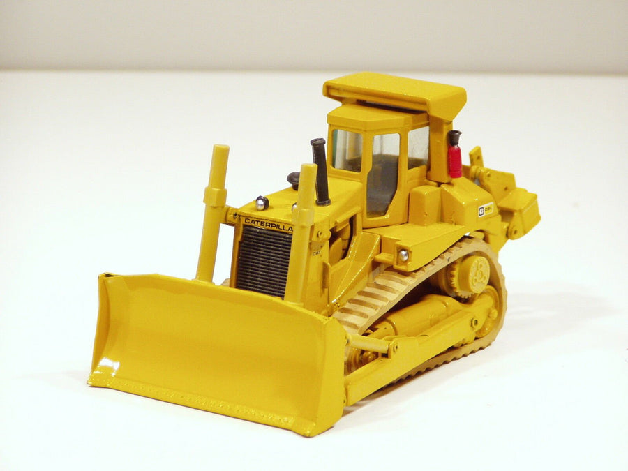 45 Tractor De Orugas Caterpillar D8L Escala 1:50 (Modelo Descontinuado) - KATZER