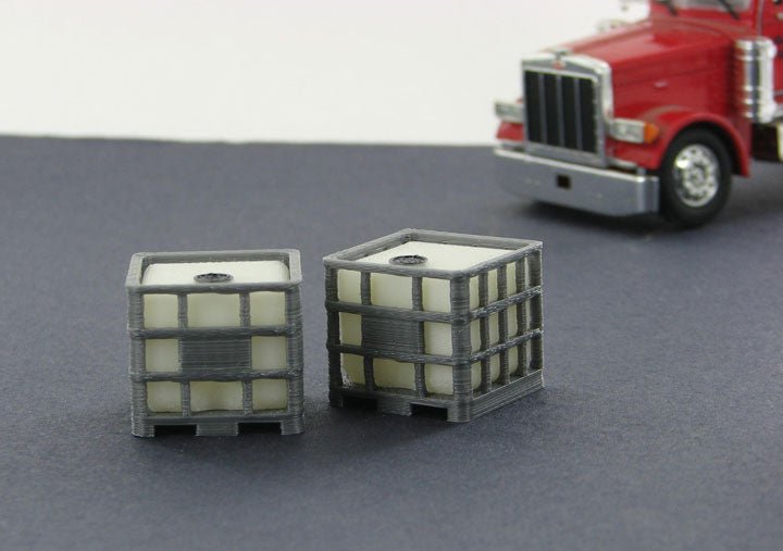 50-250-GY kit de 2 Tanques para Paletas IBC Escala 1:50 - KATZER