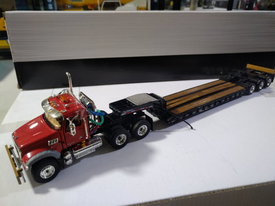 50-3117 Cama Baja Mack Granite MP Day Cab Escala 1:50 (Modelo Descontinuado) - KATZER