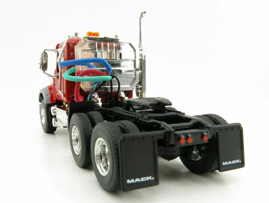 50-3117C Tracto Camión Mack Granite MP Rojo Escala 1:50 - KATZER