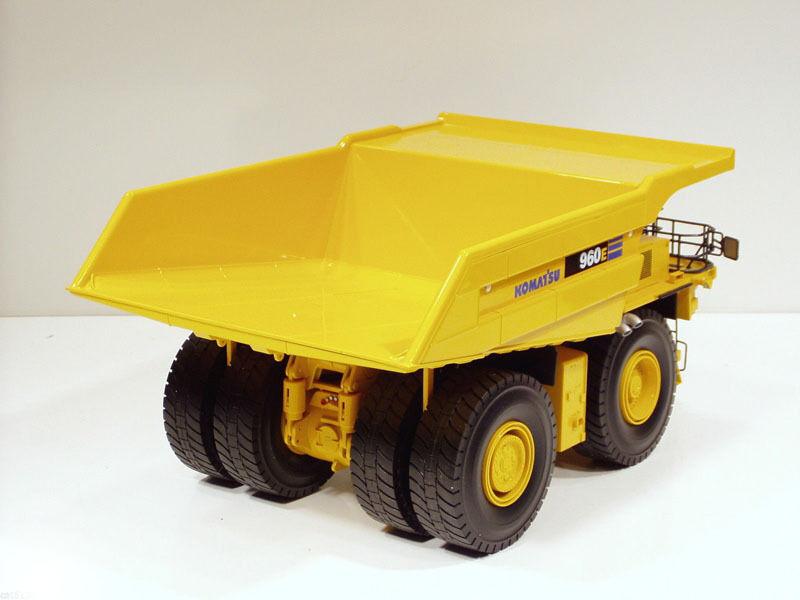 50-3244 Camión Minero Komatsu 960E-2K Escala 1:50 (Modelo Descontinuado) - KATZER
