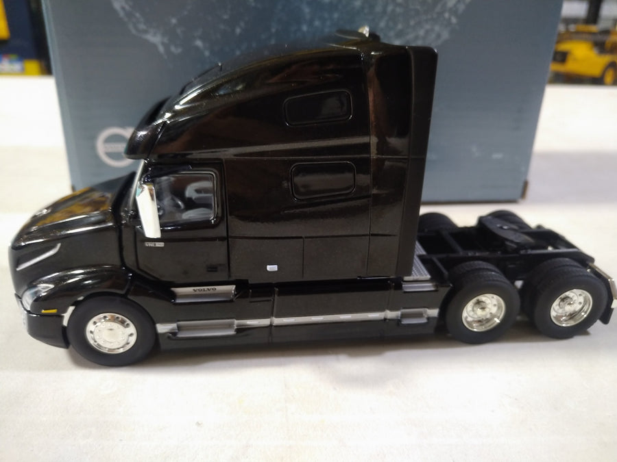 50-3369 Tracto Camión Volvo VNL 760 Escala 1:50 - KATZER