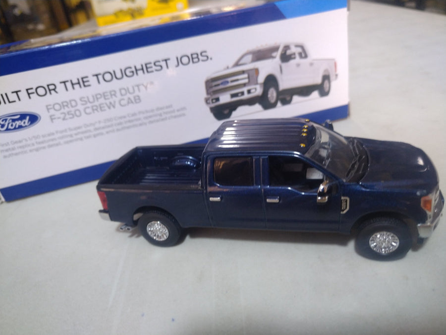 Camioneta Ford Super Duty F-250 Escala 1:50 (Modelo Descontinuado)
