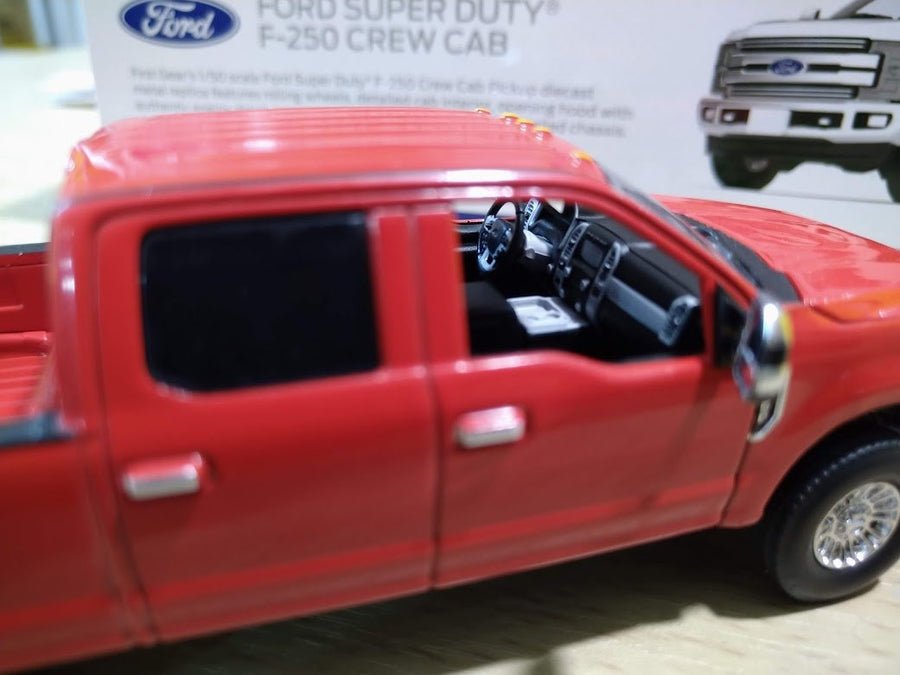 Camioneta Ford Super Duty F-250 Escala 1:50 (Modelo Descontinuado)
