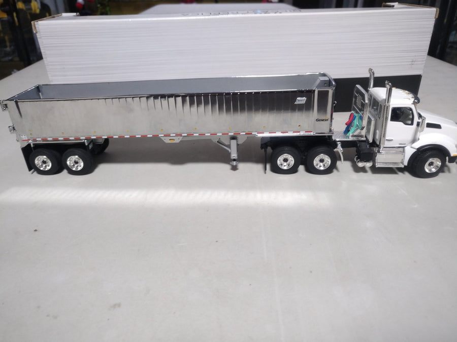 Tráiler Kenworth T880 Escala 1:50
